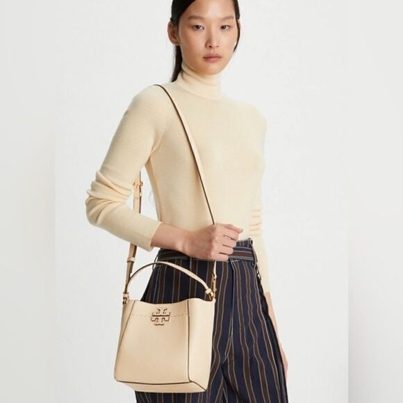 Tory Burch MCGRAW Bucket Bag - Picture 5 of 9